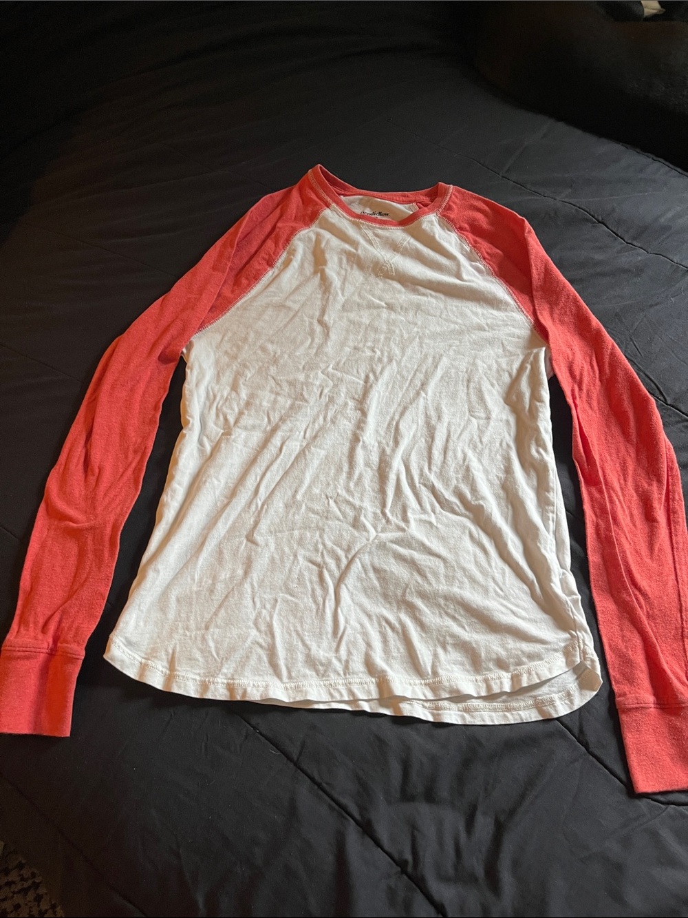 Goodfellow & Co White and Coral Raglan Long-Sleeve Tee
